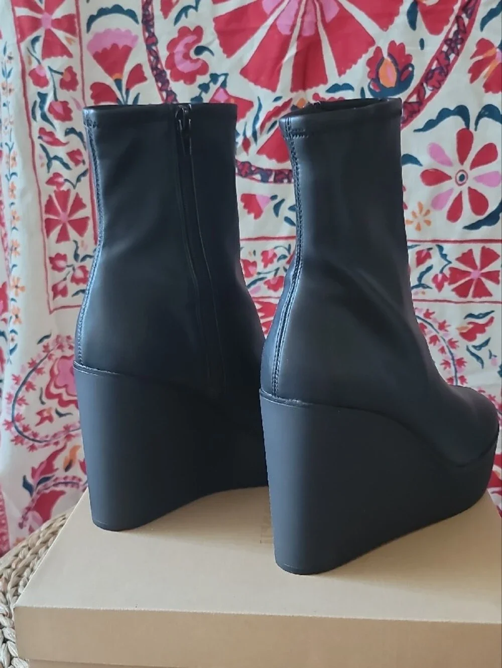 Steve Madden Jassy Black Platform Wedge Ankle Boots